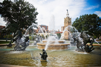KC Country Club Plaza Fountain