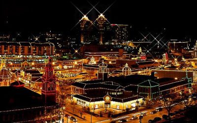 Reserve Now for The Plaza and Holiday Lights Tours